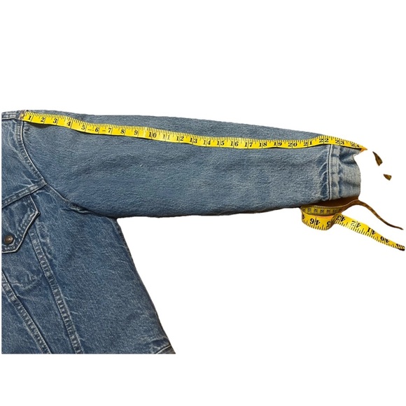 Vintage Levi’s 70505 Sherpa Trucker Jacket Size 42 Light Stonewash USA Made - Picture 7 of 16